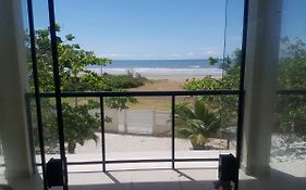 AbeQuar apartamentos beira-mar para temporada